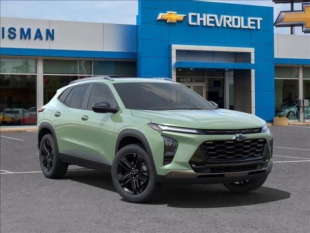 new 2025 Chevrolet Trax car, priced at $25,495