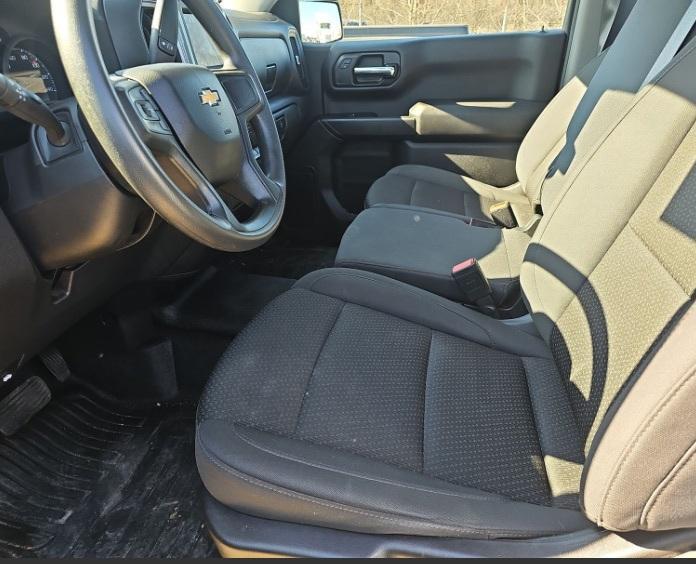 used 2024 Chevrolet Silverado 1500 car, priced at $31,899