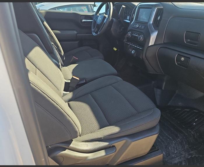 used 2024 Chevrolet Silverado 1500 car, priced at $31,899