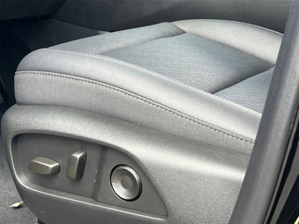 new 2026 Chevrolet Equinox car, priced at $30,540