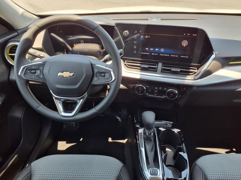 new 2025 Chevrolet Trax car, priced at $24,795