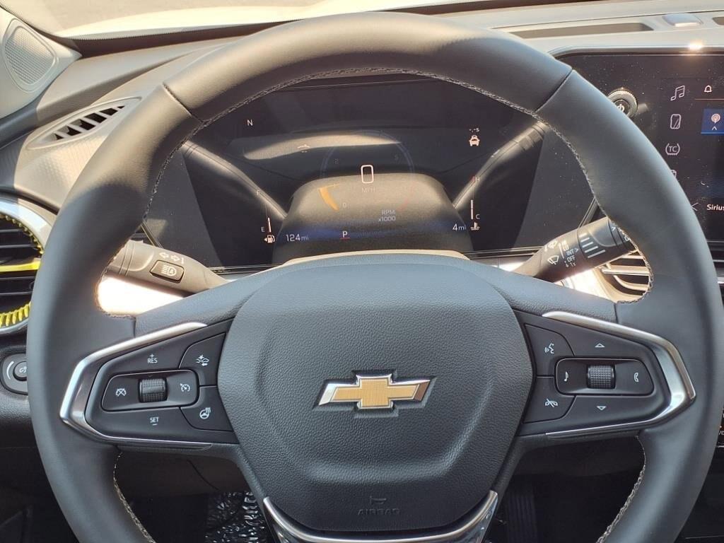new 2025 Chevrolet Trax car, priced at $24,795