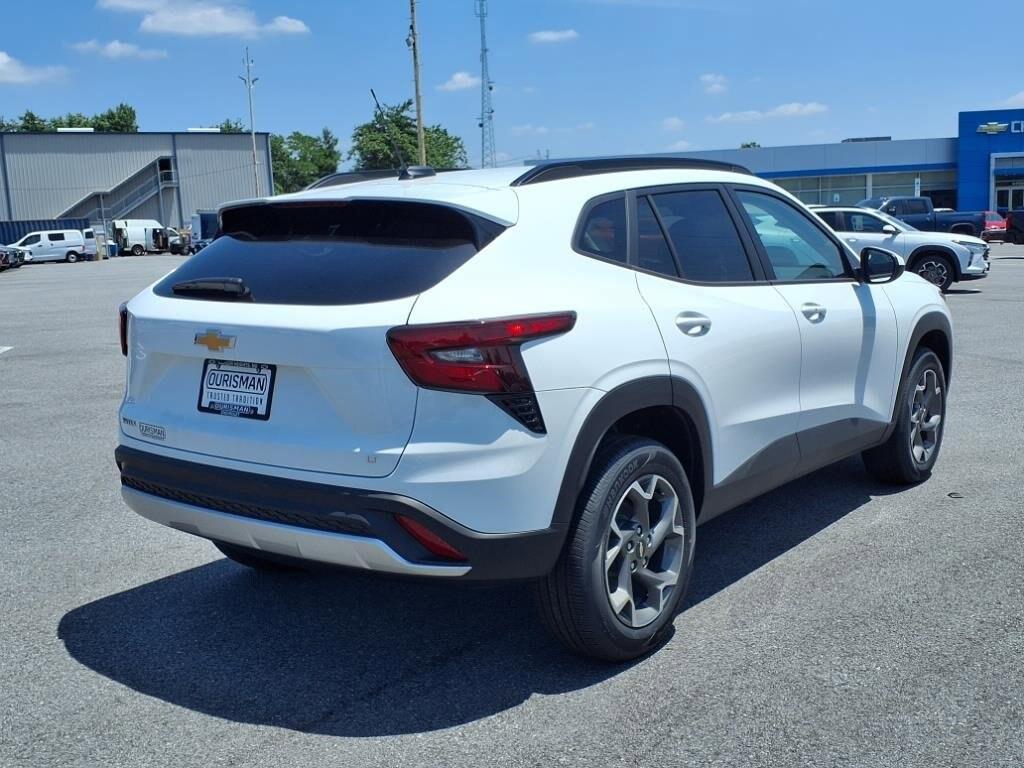 new 2025 Chevrolet Trax car, priced at $24,795