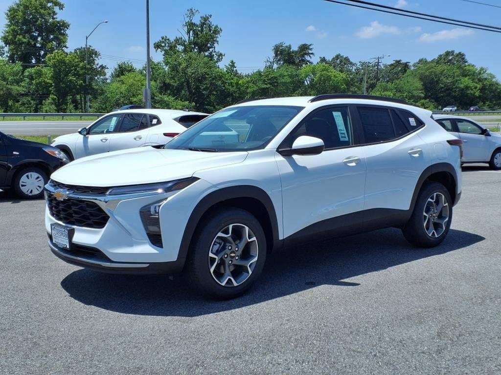 new 2025 Chevrolet Trax car, priced at $24,795