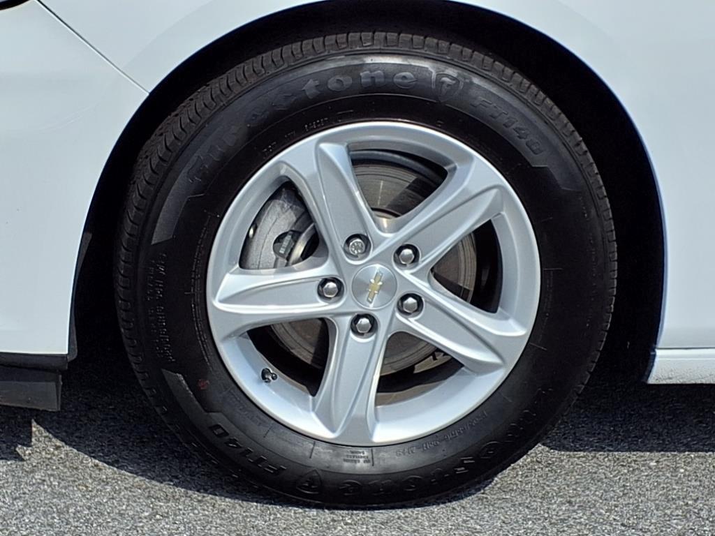 used 2025 Chevrolet Malibu car, priced at $22,800