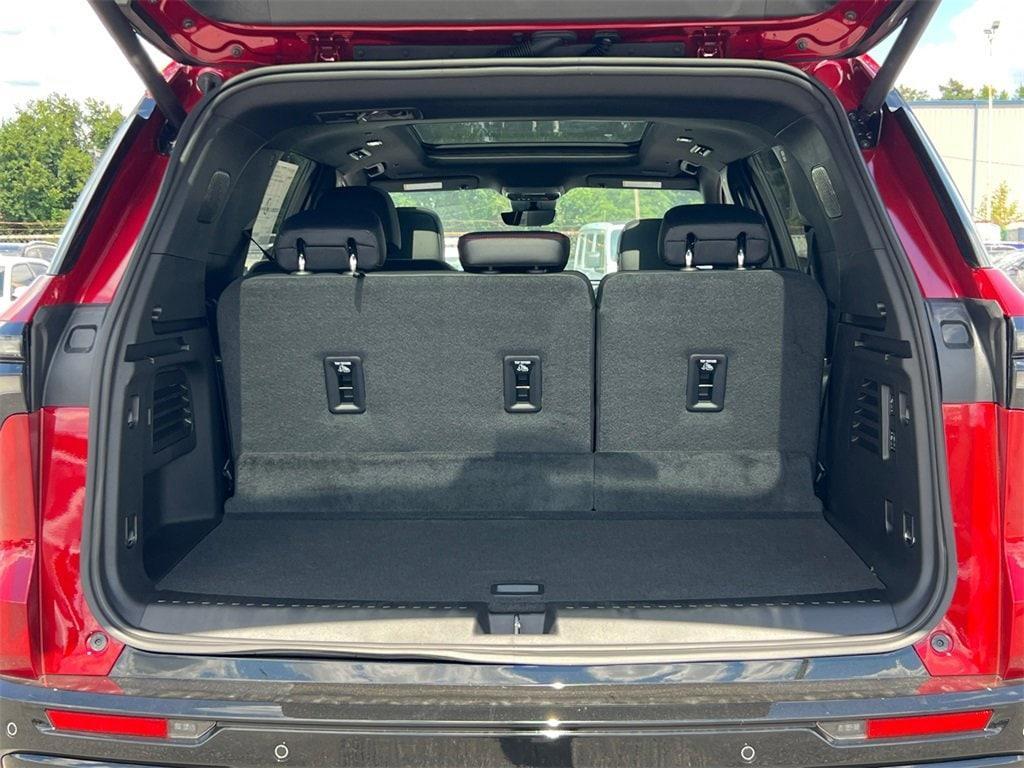new 2026 Chevrolet Traverse car, priced at $57,090