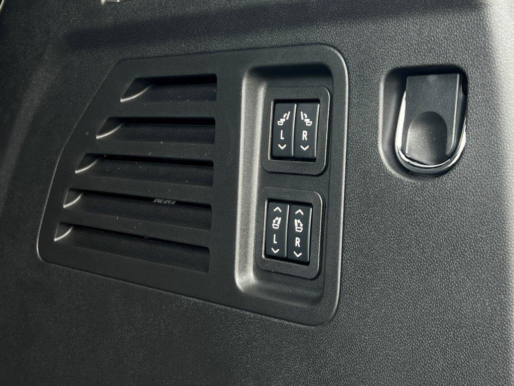 new 2026 Chevrolet Traverse car, priced at $54,795