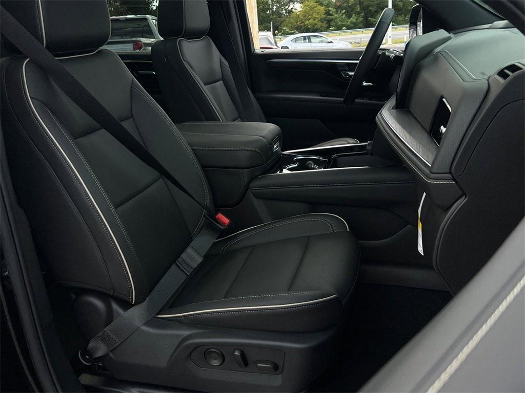 new 2025 Chevrolet Suburban car, priced at $78,709