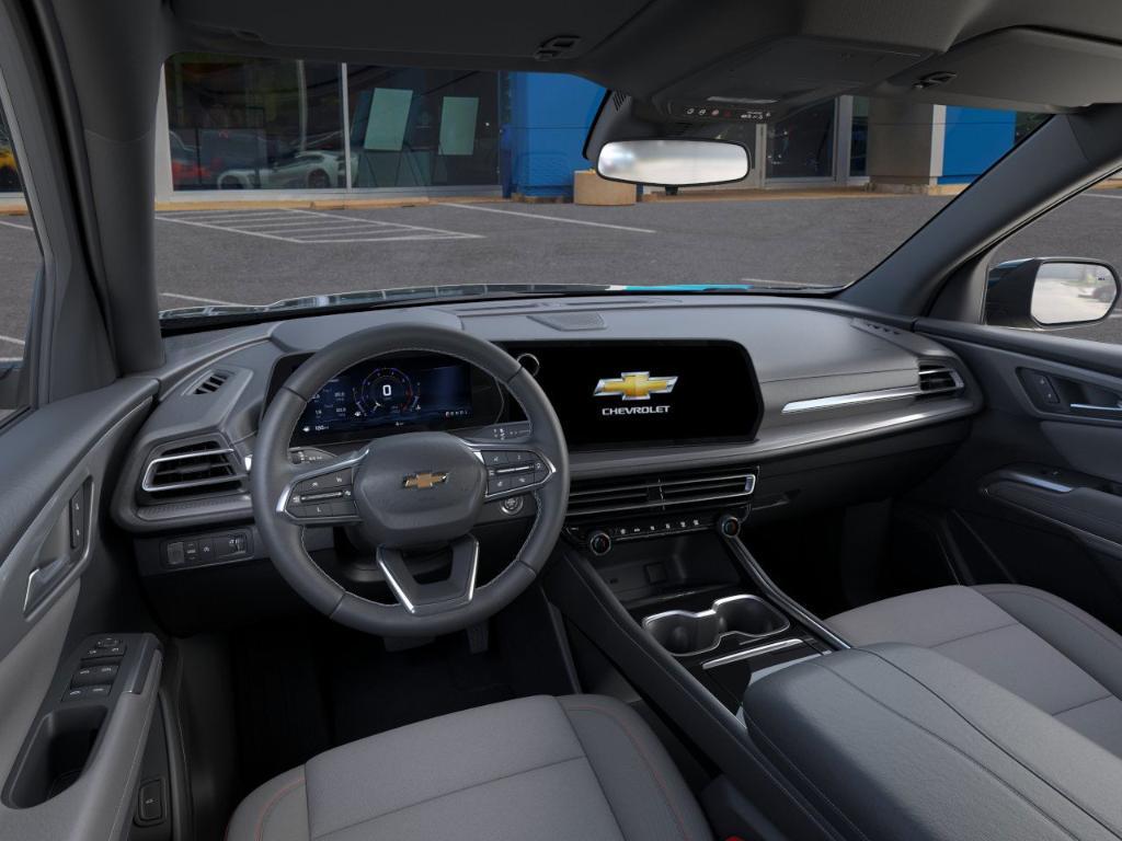 new 2025 Chevrolet Traverse car