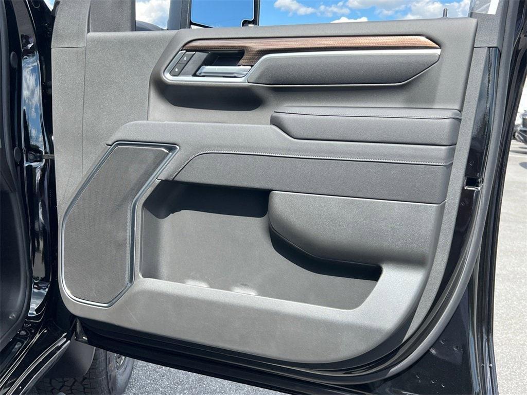 new 2025 Chevrolet Silverado 2500 car, priced at $67,325