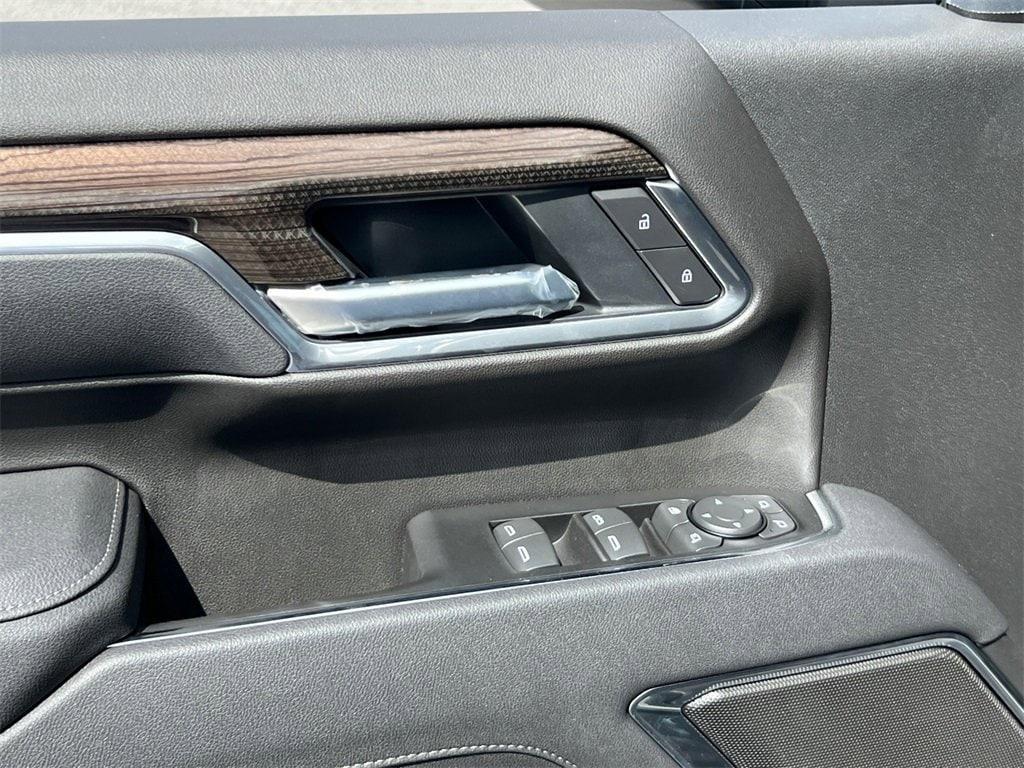 new 2025 Chevrolet Silverado 2500 car, priced at $67,325