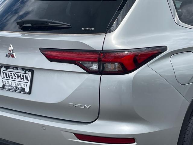 new 2025 Mitsubishi Outlander car