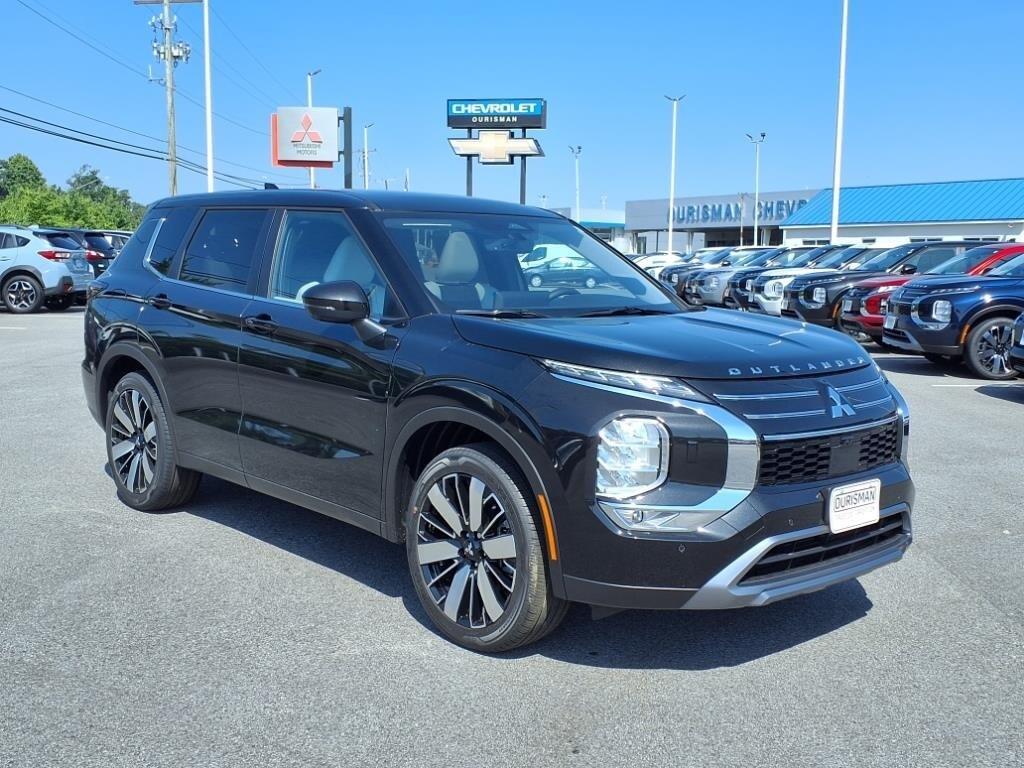 new 2025 Mitsubishi Outlander car