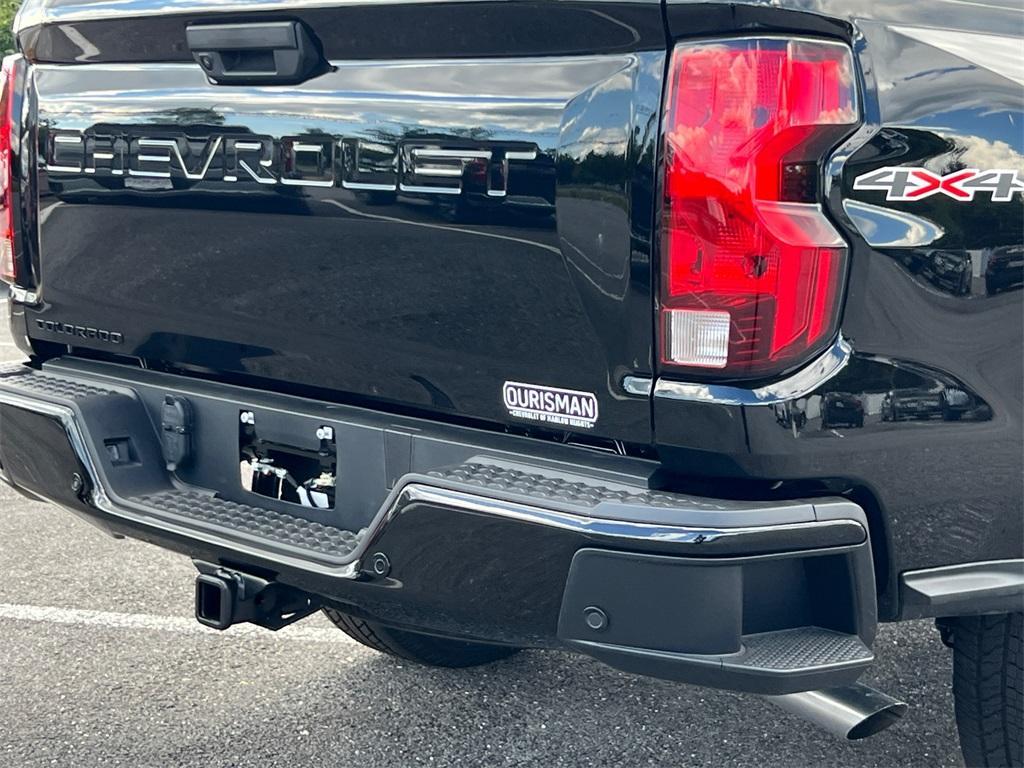 new 2026 Chevrolet Colorado car, priced at $38,295