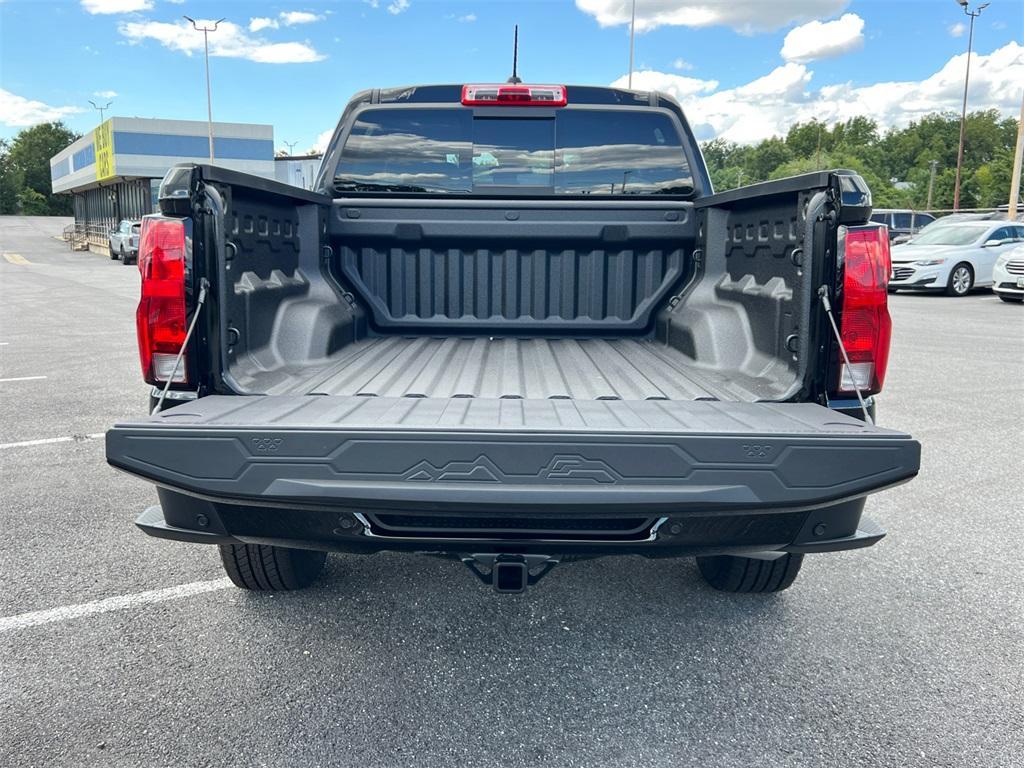 new 2026 Chevrolet Colorado car, priced at $38,295
