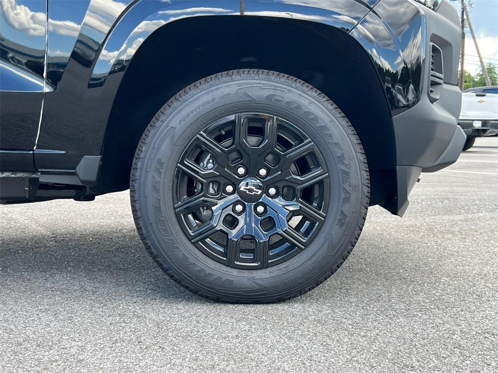 new 2026 Chevrolet Colorado car, priced at $38,295