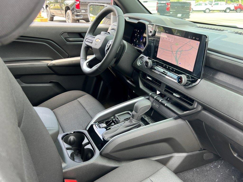 new 2025 Chevrolet Colorado car, priced at $30,195