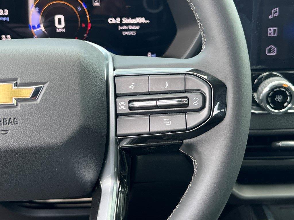 new 2025 Chevrolet Colorado car, priced at $30,195