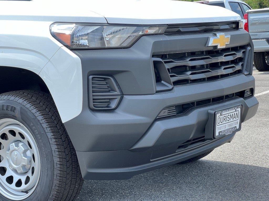 new 2025 Chevrolet Colorado car, priced at $30,195