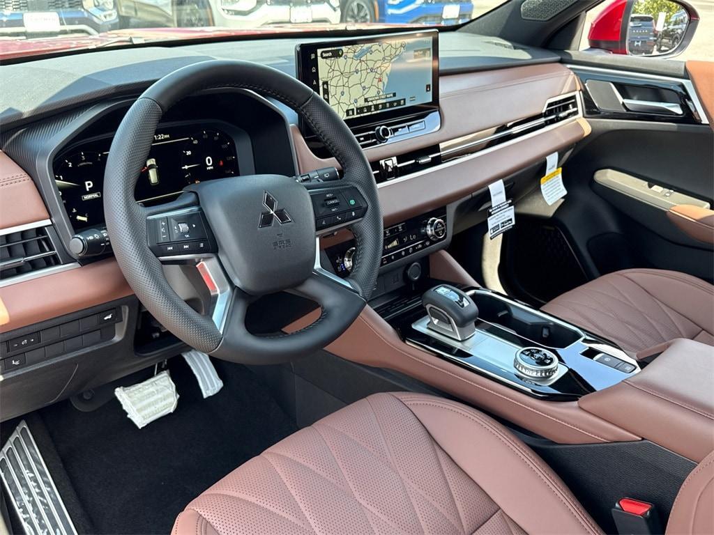 new 2025 Mitsubishi Outlander car, priced at $46,810