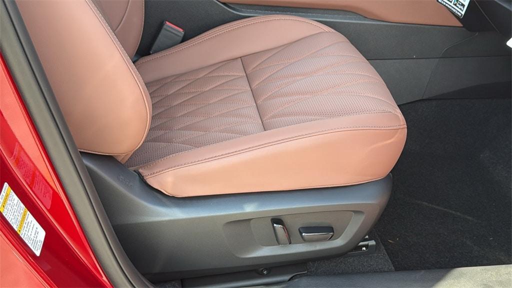 new 2025 Mitsubishi Outlander car, priced at $46,810