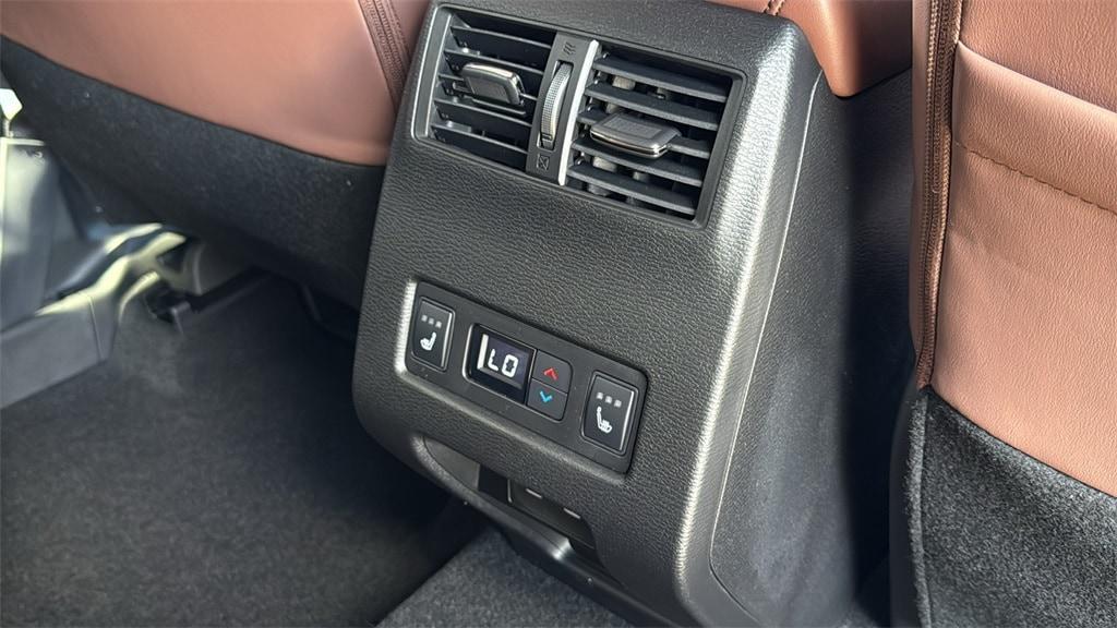 new 2025 Mitsubishi Outlander car, priced at $46,810