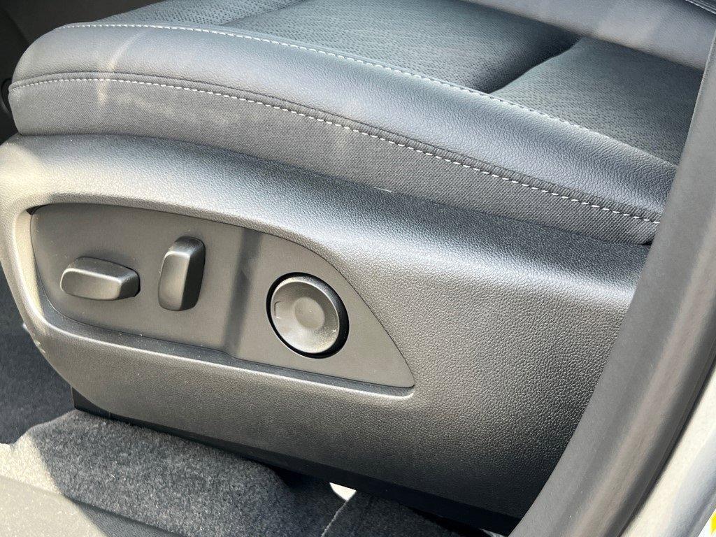 new 2026 Chevrolet Equinox car, priced at $30,530