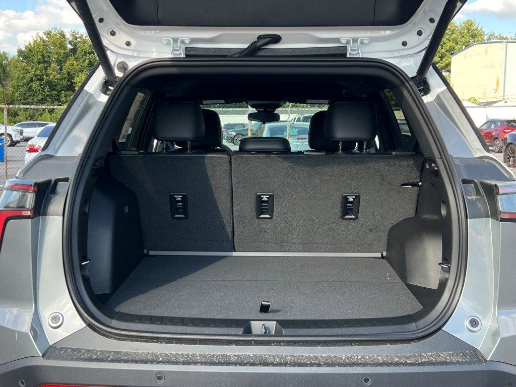 new 2026 Chevrolet Equinox car, priced at $30,530