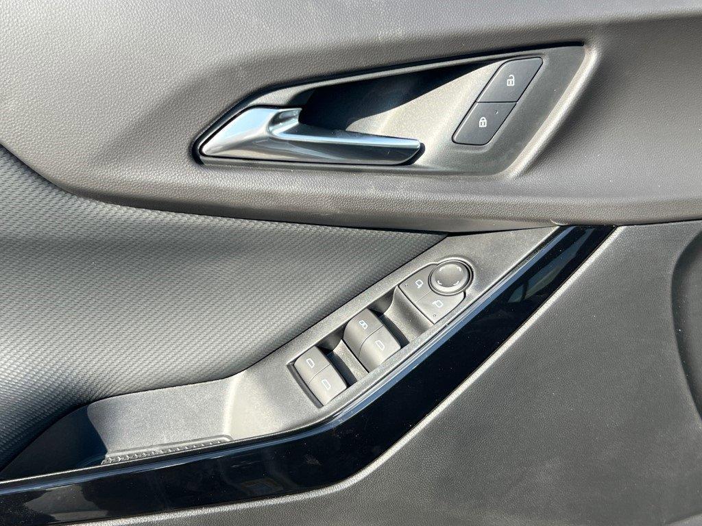 new 2026 Chevrolet Equinox car, priced at $30,530