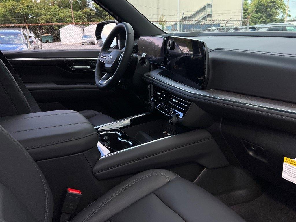 new 2025 Chevrolet Suburban car, priced at $72,225