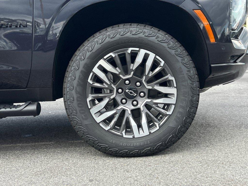 new 2025 Chevrolet Suburban car, priced at $72,225