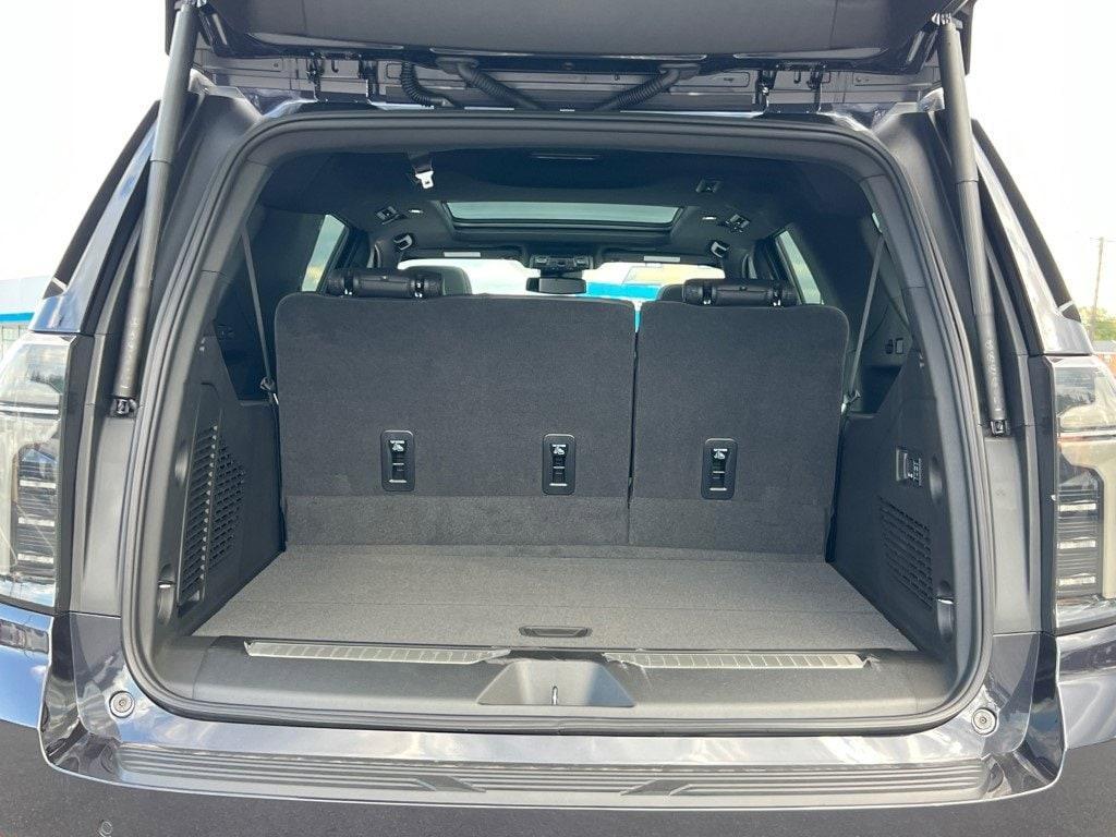 new 2025 Chevrolet Suburban car, priced at $72,225