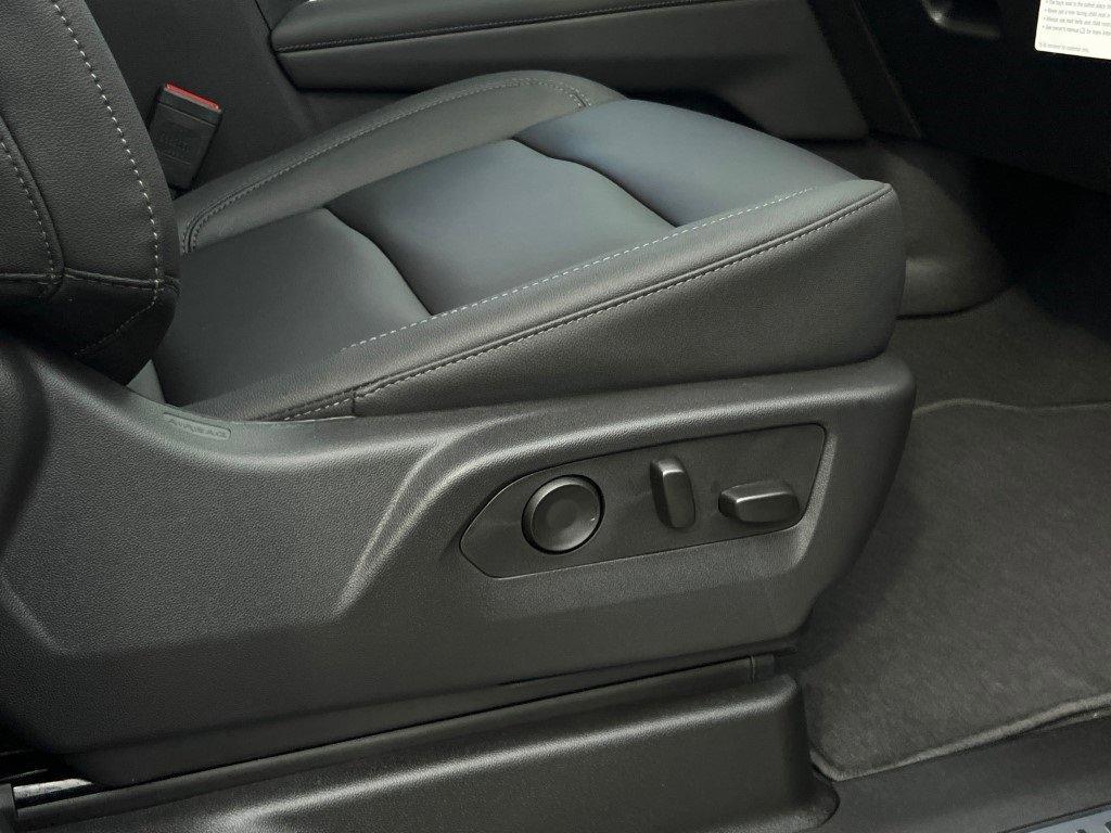 new 2025 Chevrolet Suburban car, priced at $72,225