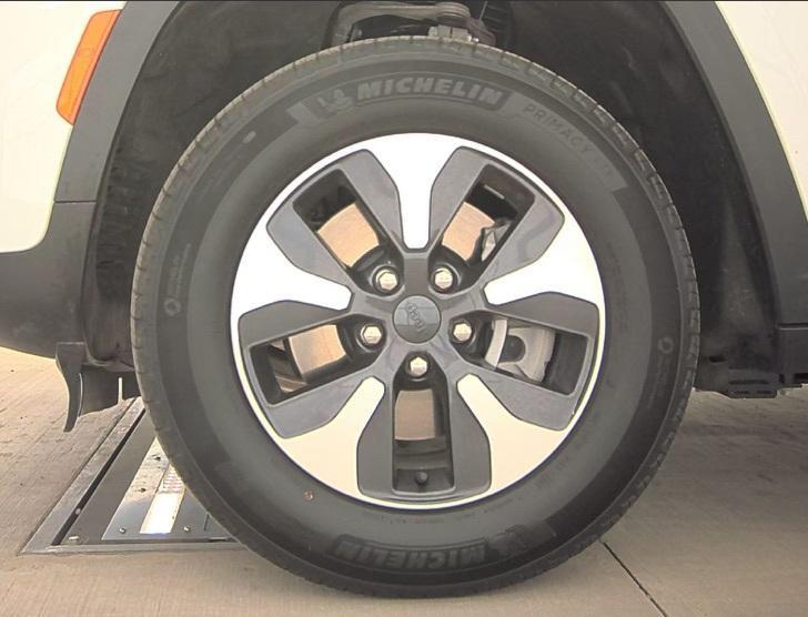 used 2023 Jeep Grand Cherokee 4xe car, priced at $34,600