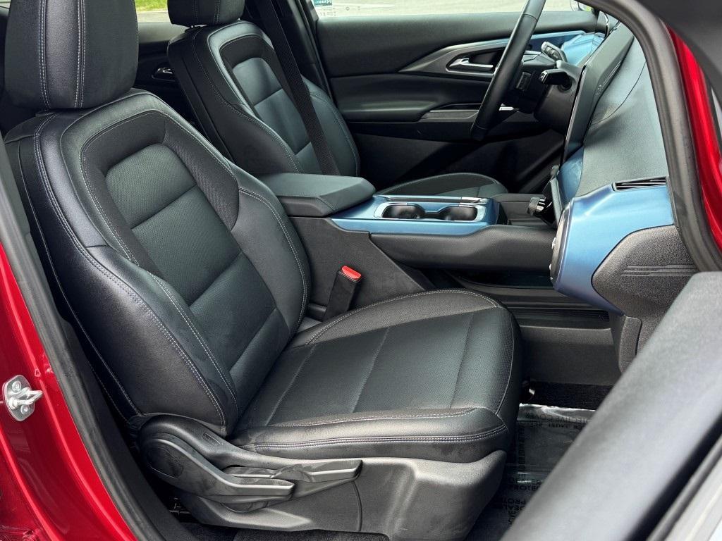 used 2024 Chevrolet Equinox EV car, priced at $25,000