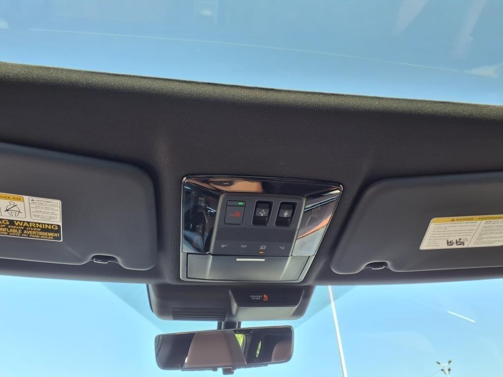 new 2025 Mitsubishi Outlander car