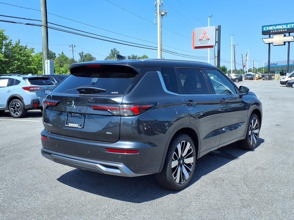 new 2025 Mitsubishi Outlander car