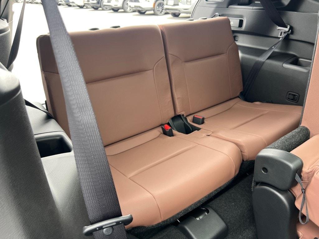 new 2025 Mitsubishi Outlander car, priced at $46,605