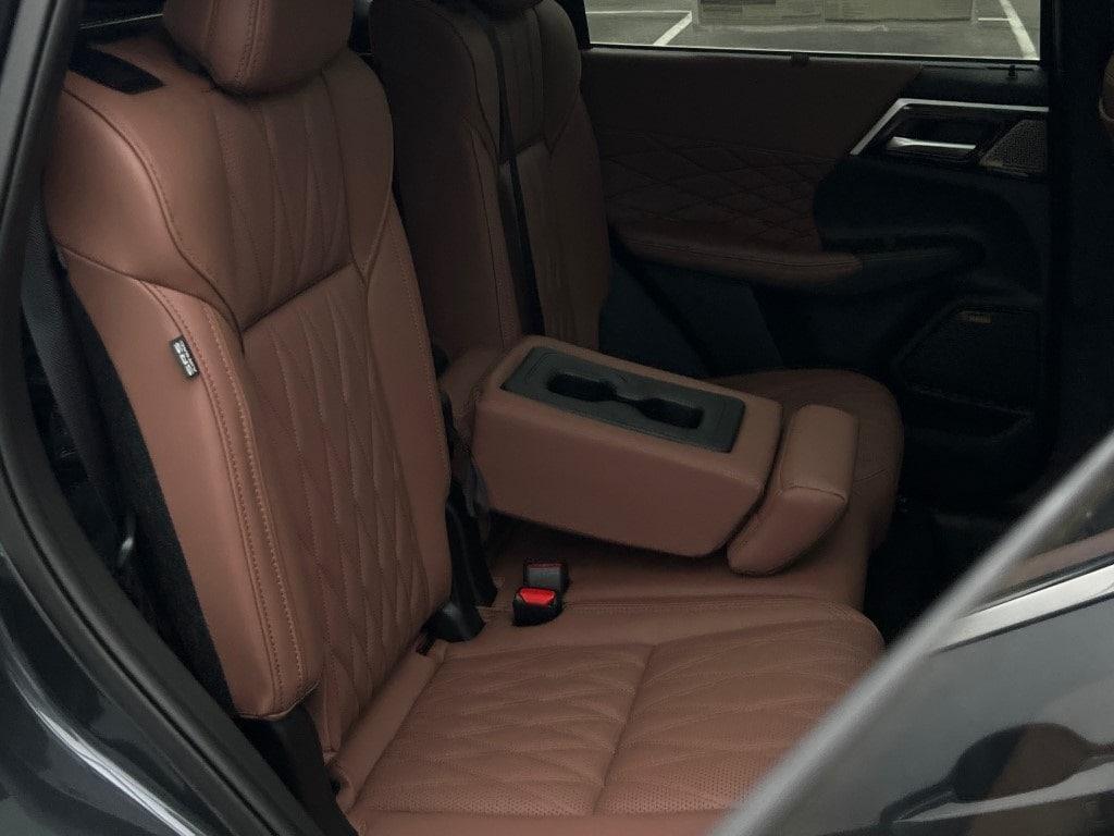 new 2025 Mitsubishi Outlander car, priced at $46,605