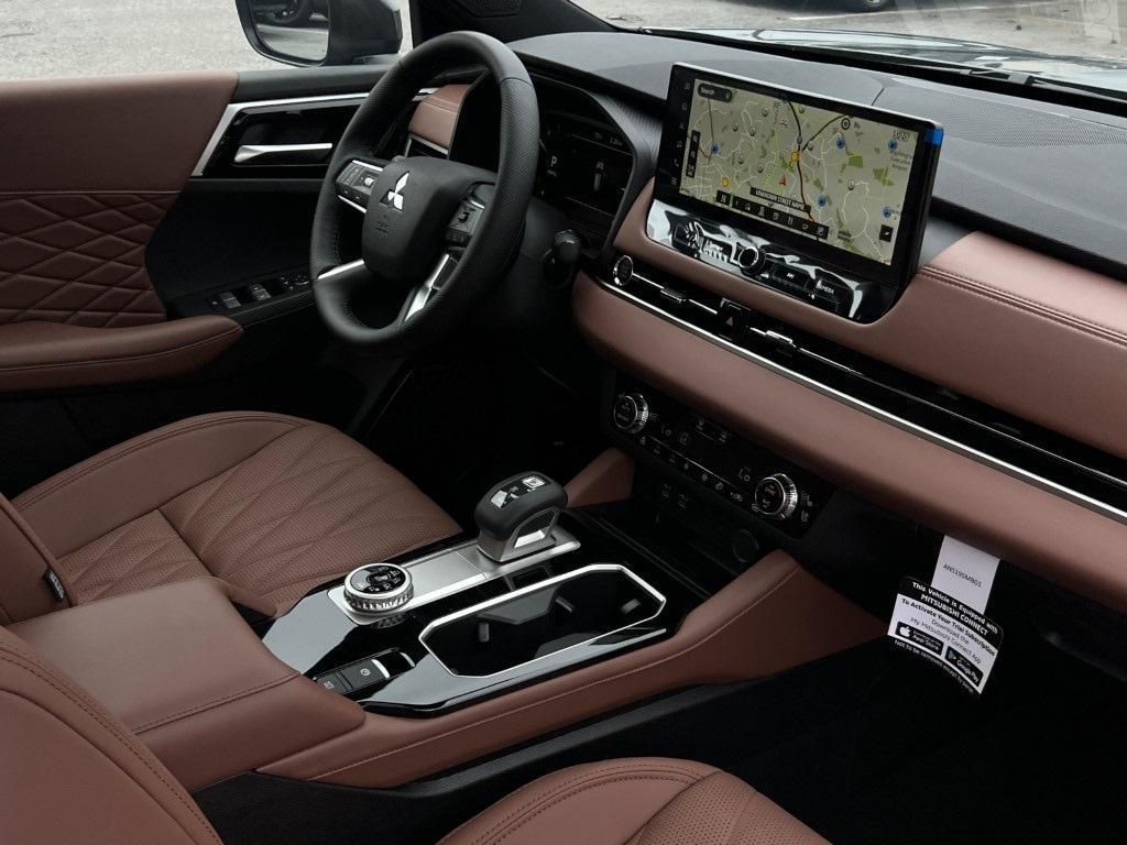 new 2025 Mitsubishi Outlander car, priced at $46,605