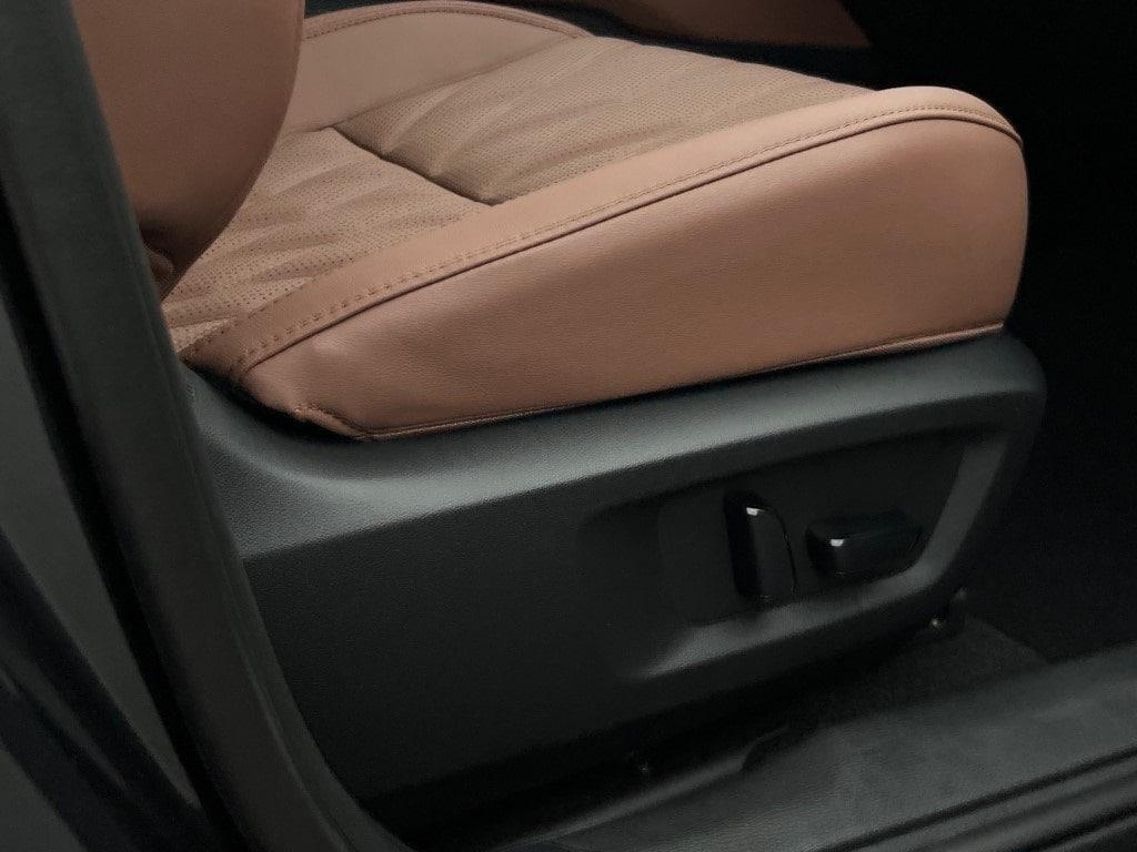 new 2025 Mitsubishi Outlander car, priced at $46,605