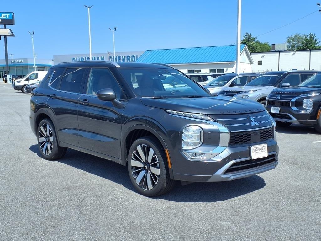 new 2025 Mitsubishi Outlander car