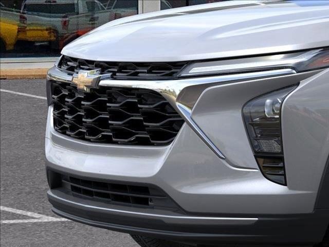 new 2025 Chevrolet Trax car, priced at $23,995