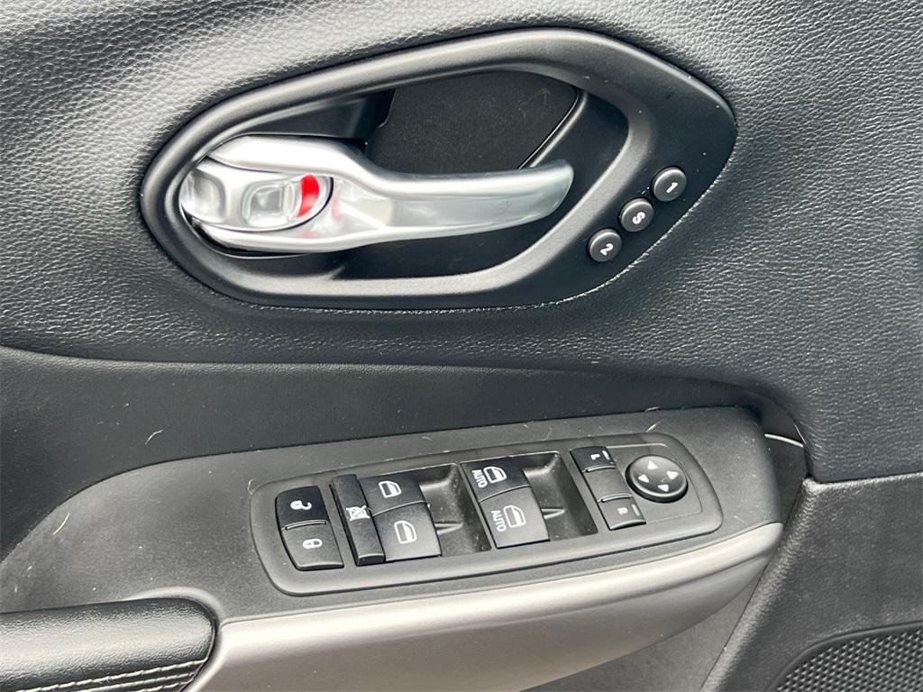 used 2021 Jeep Cherokee car, priced at $17,000