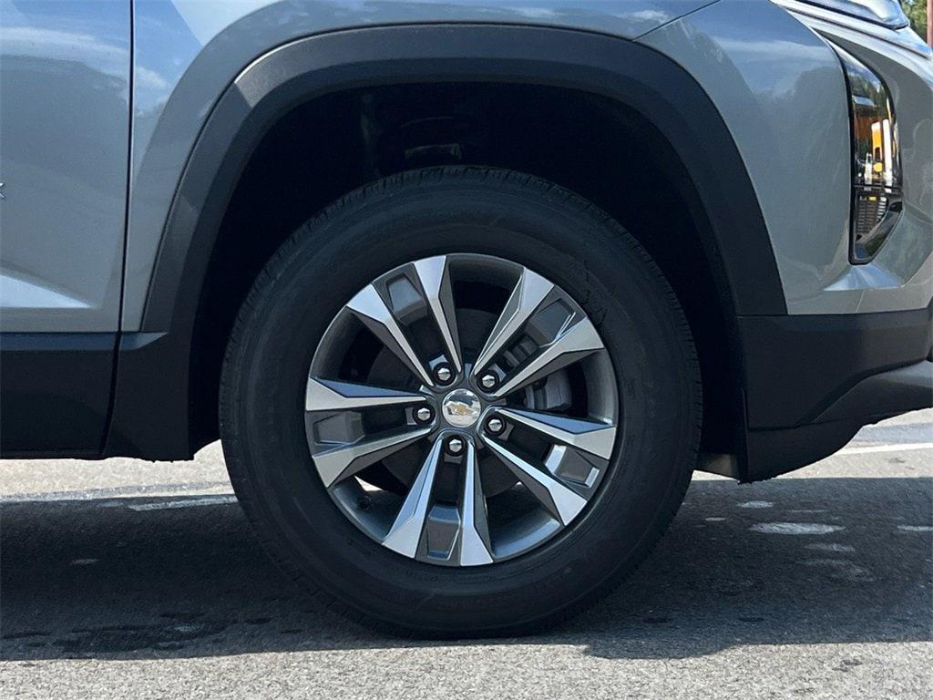 new 2026 Chevrolet Equinox car, priced at $26,495