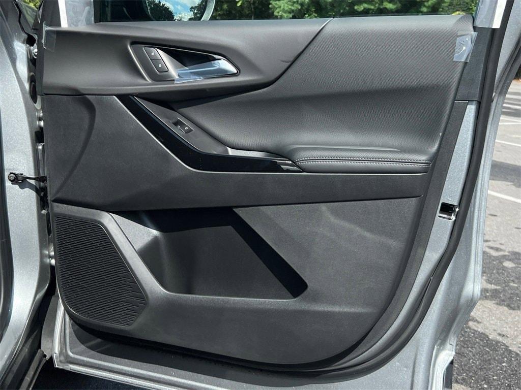 new 2026 Chevrolet Equinox car, priced at $26,495