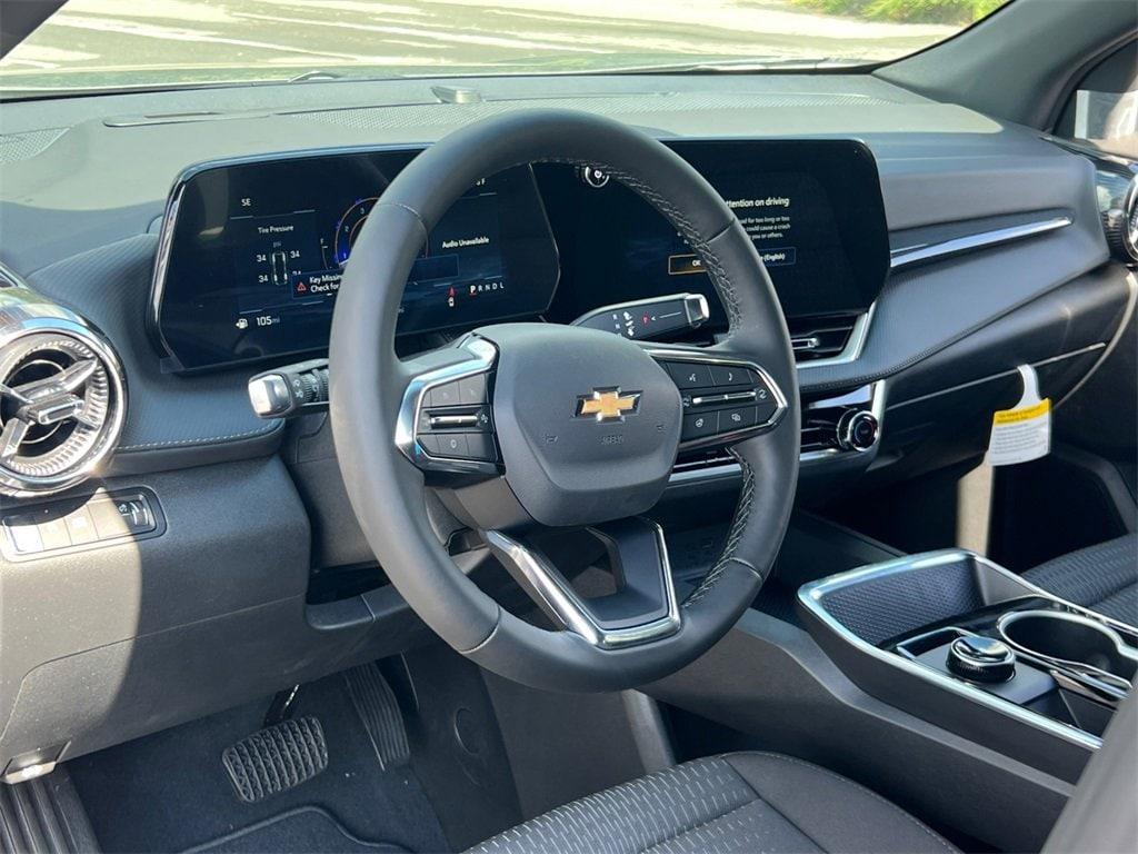 new 2026 Chevrolet Equinox car, priced at $26,495
