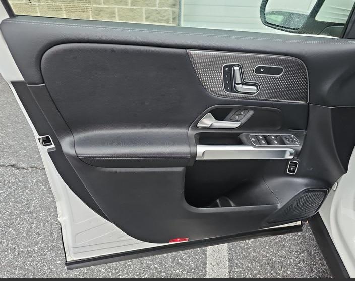 used 2021 Mercedes-Benz GLB 250 car, priced at $26,700