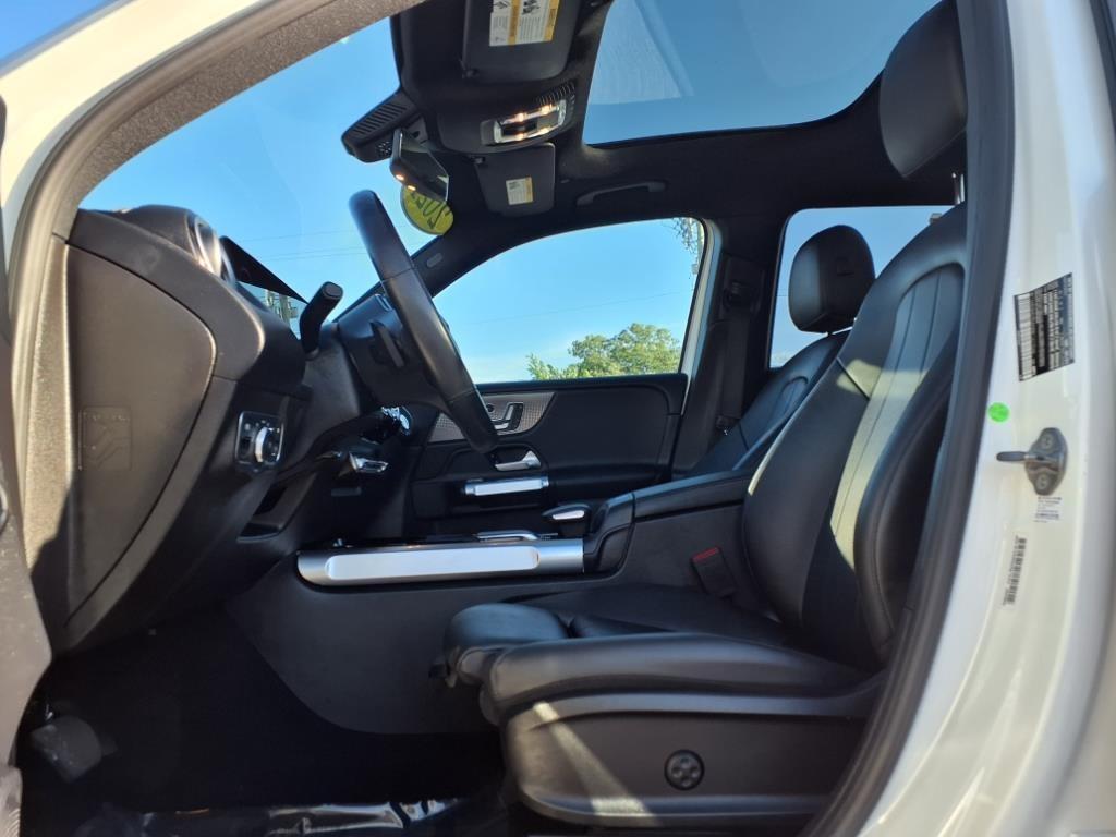 used 2021 Mercedes-Benz GLB 250 car, priced at $25,900