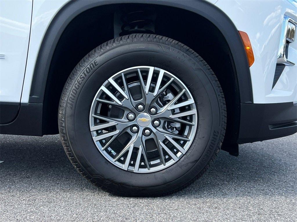 new 2026 Chevrolet Traverse car, priced at $38,420